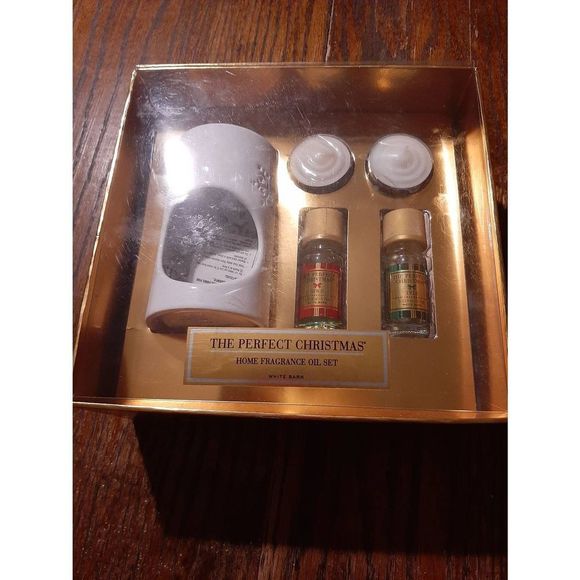 White Barn Holiday Newwhite Barn The Perfect Christmas Home